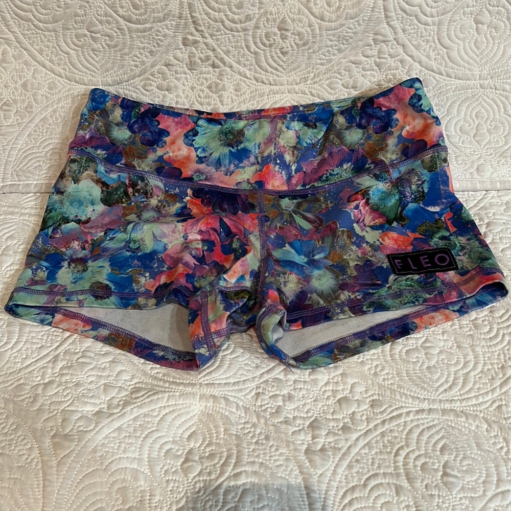 Fleo floral‎ sky monarch single lined fabric, size medium